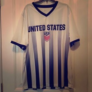 Team USA soccer Jersey Large